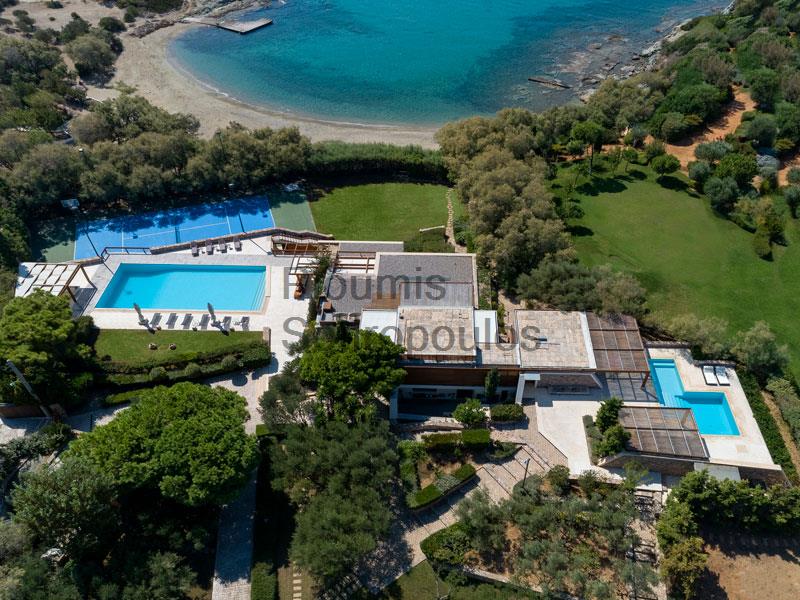 Riviera Retreat, Athens