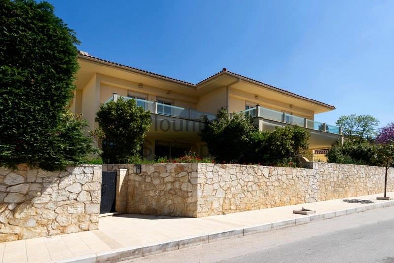 Luxurious Independent Residence in Kifisia Greece for Sale