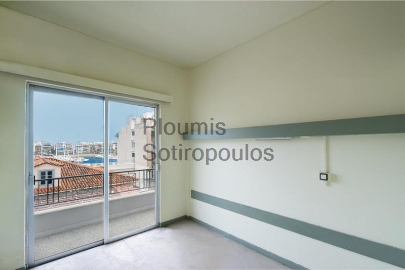 Independent Building in Pasalimani, Piraeus Greece for Rent