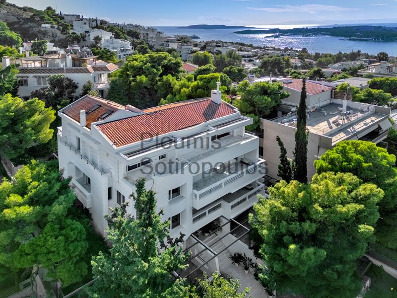 Πολυτελές κτίριο κατοικιών στην Βουλιαγμένη, Αθήνα