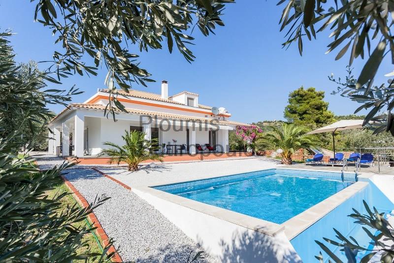 Villa in a Pristine Olive Grove in Skopelos