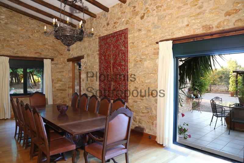 Traditional residence in Spata Greece for Rent