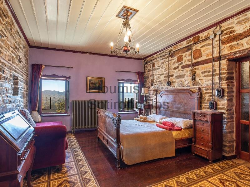 Παραδοσιακή Κατοικία στα Ζαγοροχώρια, Ήπειρος Ελλάδα προς Πώληση