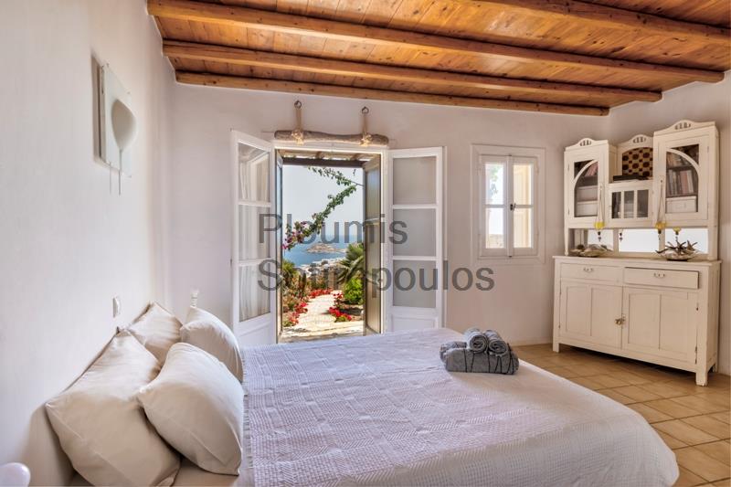 Residence in Lia, Mykonos Greece for Sale
