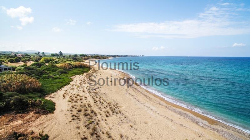 Land plot on a sandy beach in Kyparissia, Peloponnese Greece for Sale