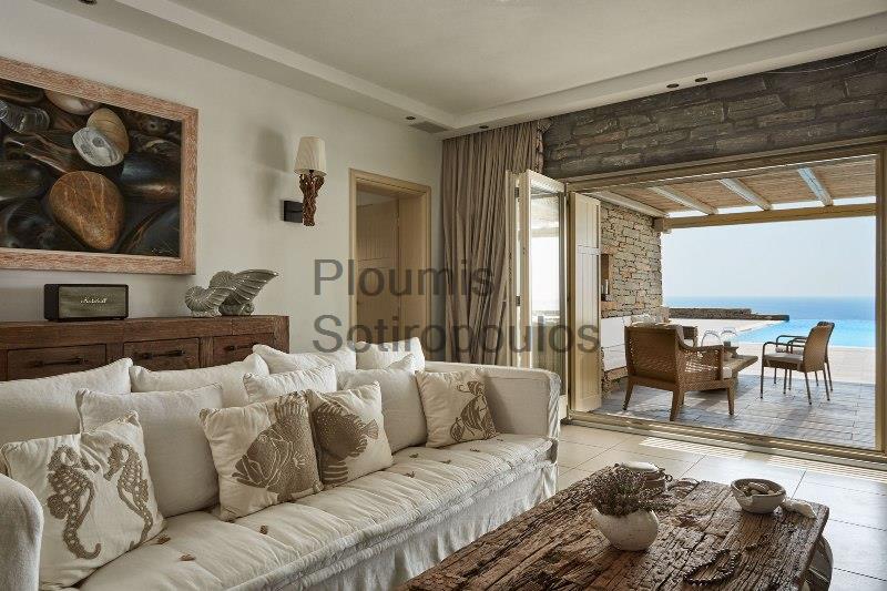 Luxurious Villa in Koundouros, Kea Greece for Sale