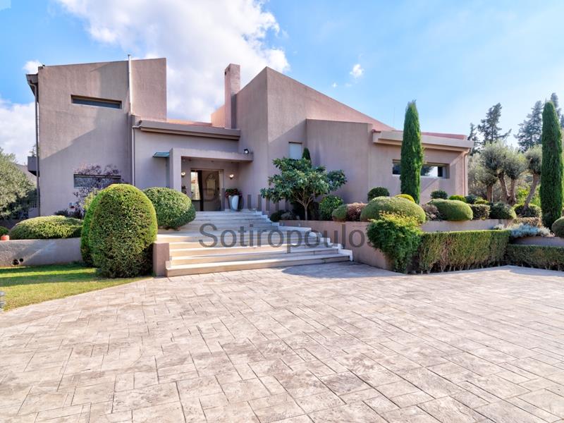 Contemporary Villa in Marousi, Athens Greece for Sale