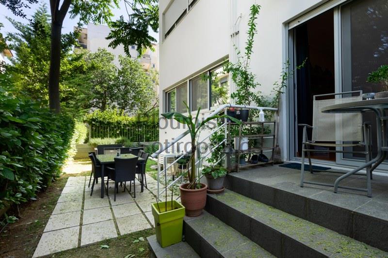 Σύγχρονο Διαμέρισμα-Μαιζονέττα στην Κηφισιά Ελλάδα προς Πώληση