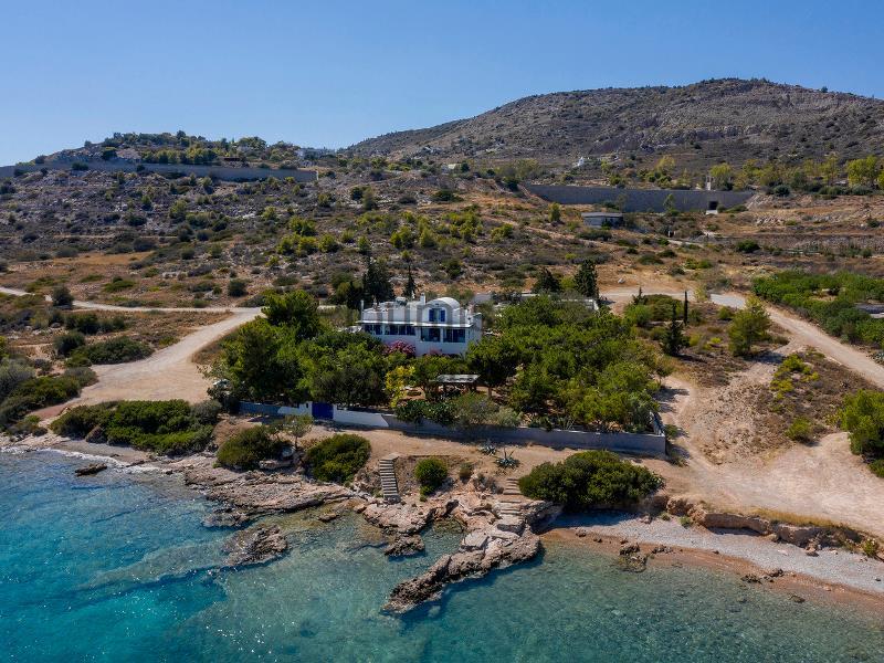 Villa on Vardari beach, Kineta Attica