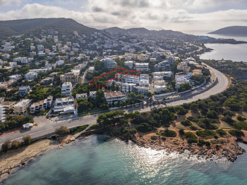 Οικόπεδο για ανοικοδόμηση στην Σαρωνίδα Ελλάδα προς Πώληση