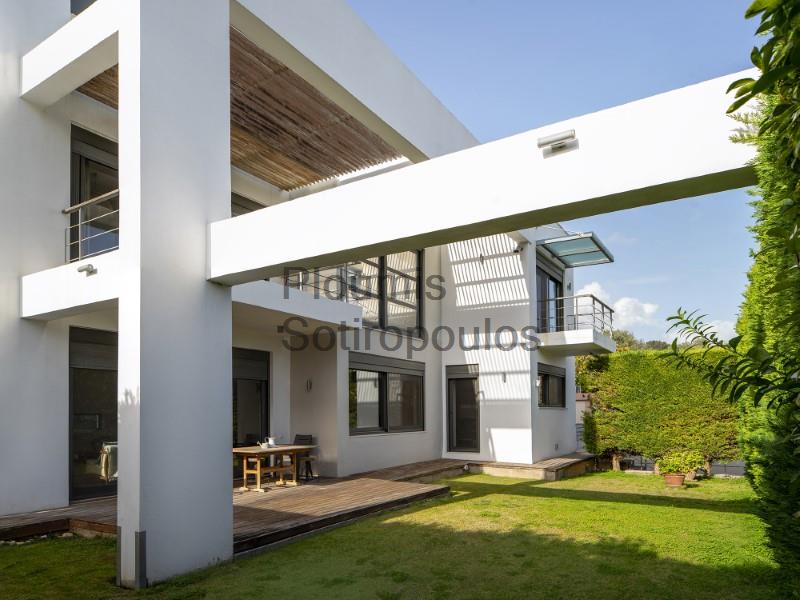Contemporary villa in Avlaki, Porto Rafti Greece for Sale