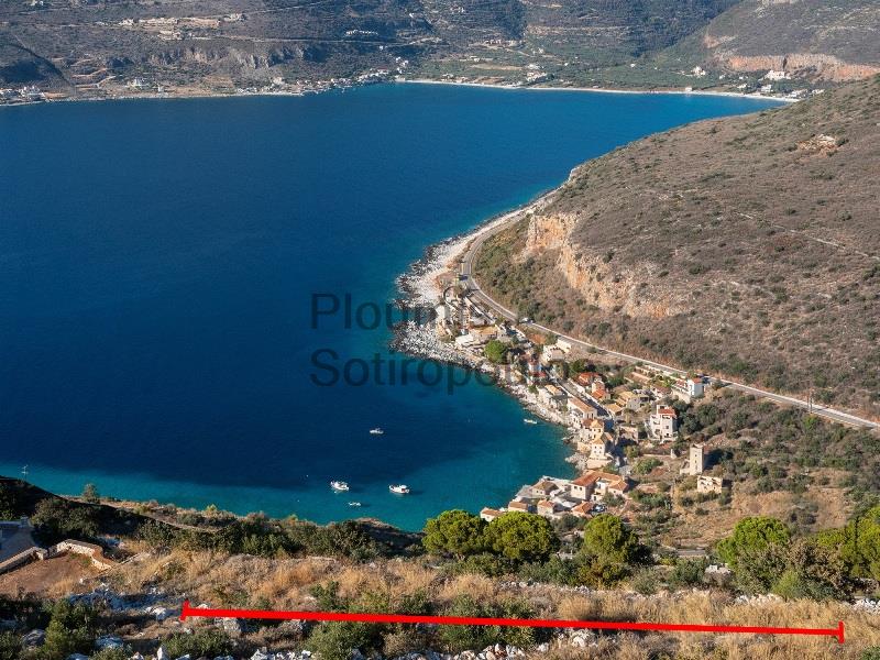 Land plot with permit in Limeni, Peloponnese