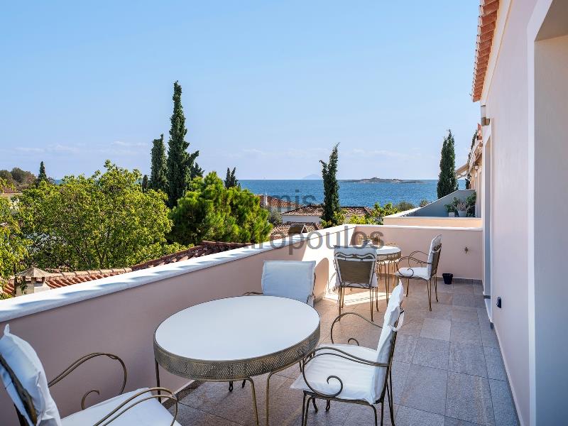 Luxury Townhouse in Spetses
