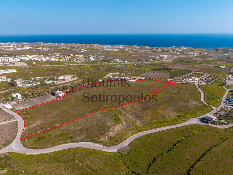 Exceptional property near Fira, Santorini