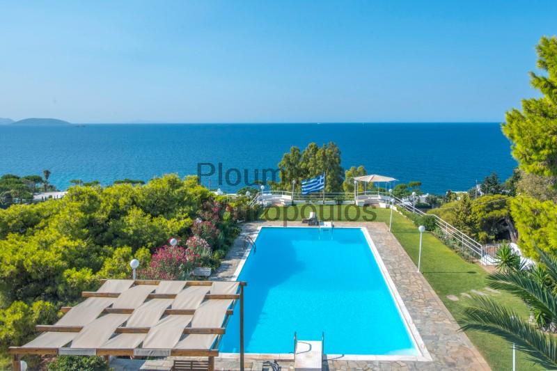 Luxurious villa on Sounion Avenue, Lagonisi, Attica
